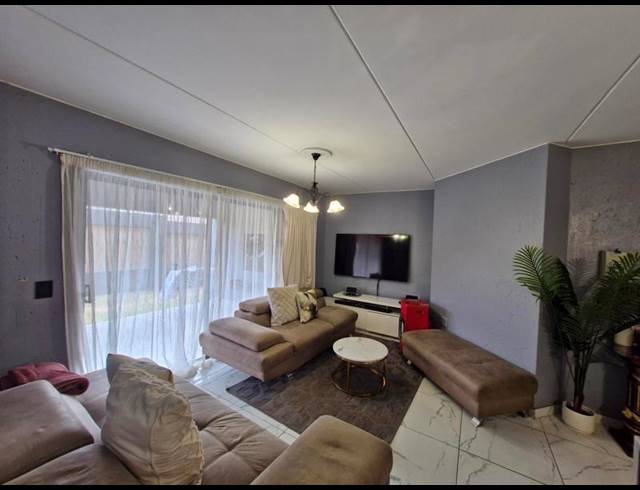 2 BEDROOM APARTMENT FOR SALE IN GOSFORTH PARK